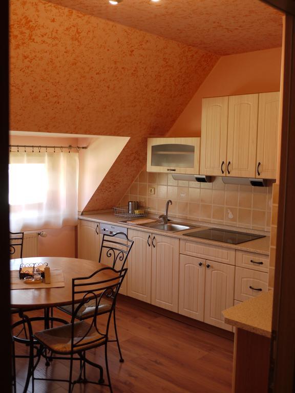Apartmany Pemi Potstejn Luaran gambar
