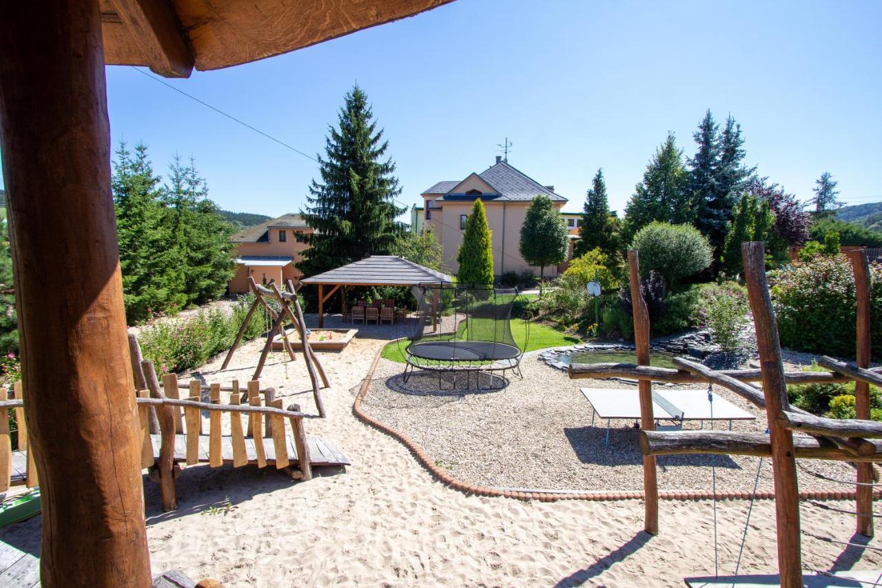 Apartmany Pemi Potstejn Luaran gambar